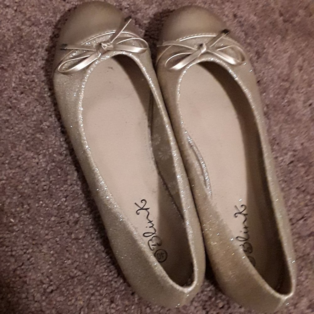 New women flat shoes